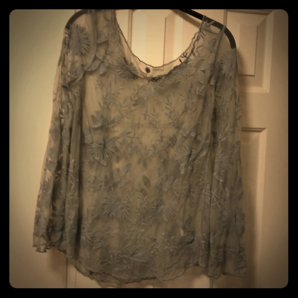 Long sleeve Everleigh see-through floral blouse